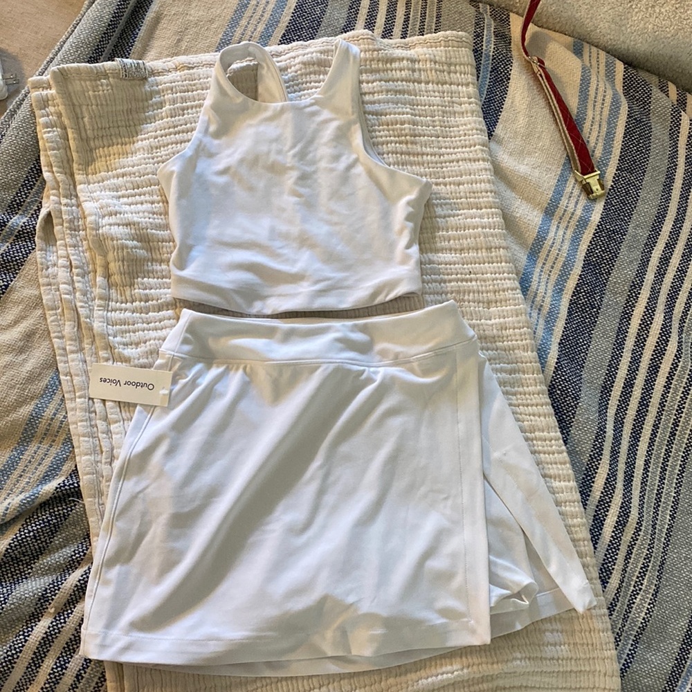 Brand NWT Outdoor voices two piece white skirt set